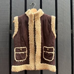 Kenneth Cole Reaction brown Suede sherpa lining Vest